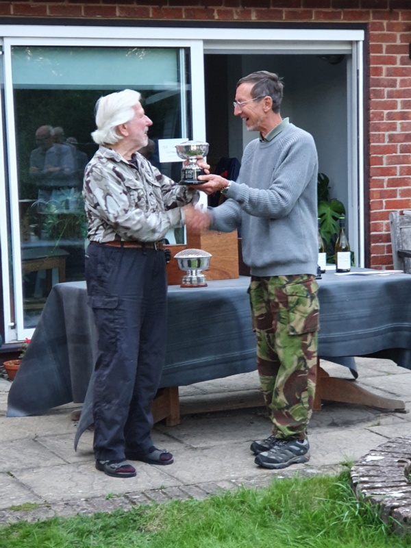 600x800 pixels (184K)